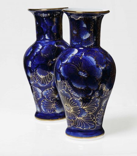 realm-auctions-antique-vases1